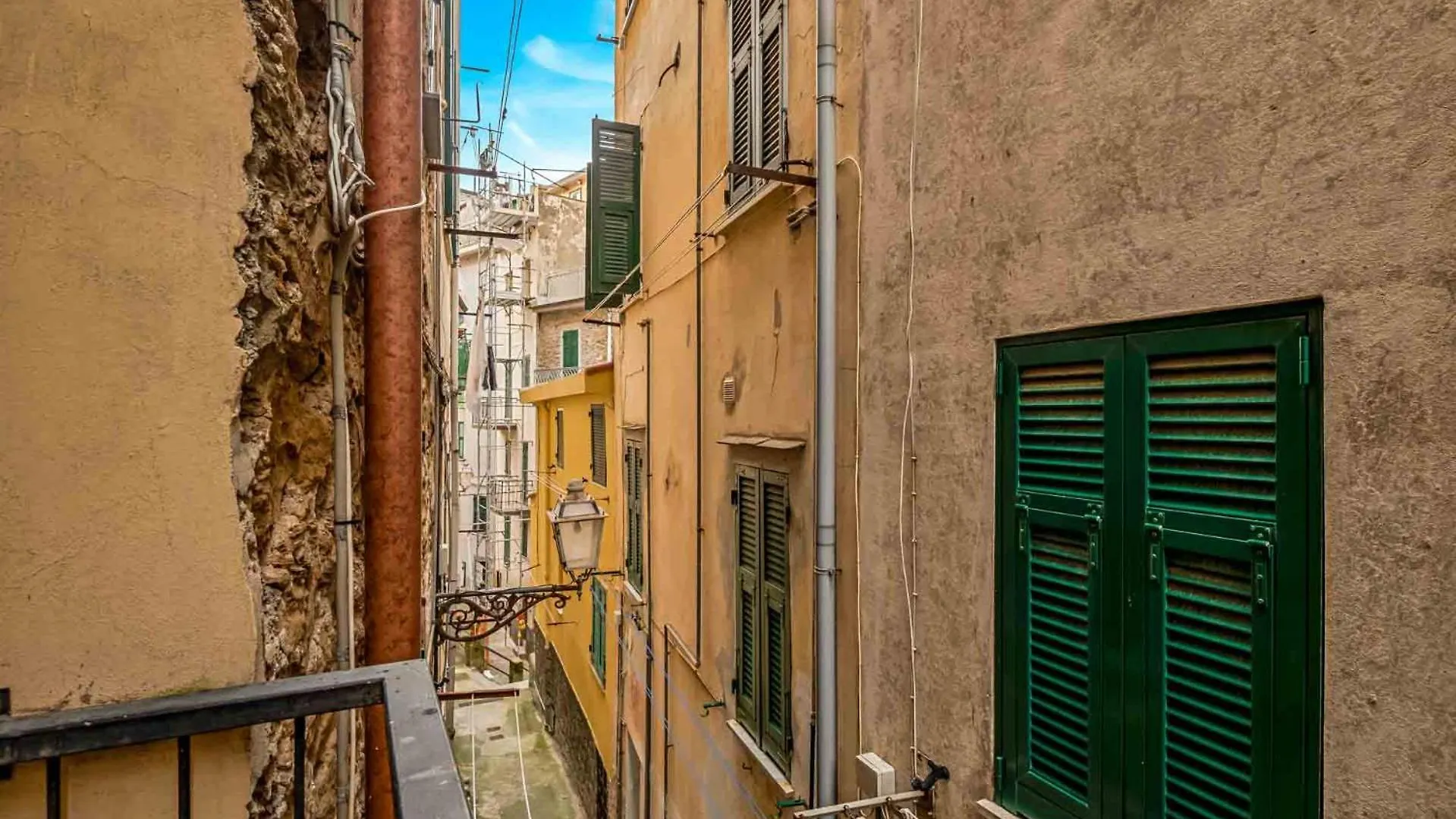 Sunflower, Terre Marine Riomaggiore 0*,  Italy
